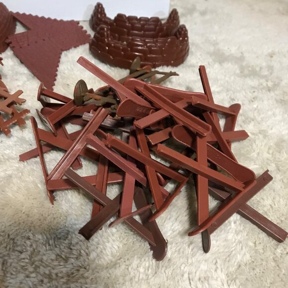 Western Toy Playset With Indians Cowboys & Accessories Mixed Lot Vintage - Picture 9 of 16